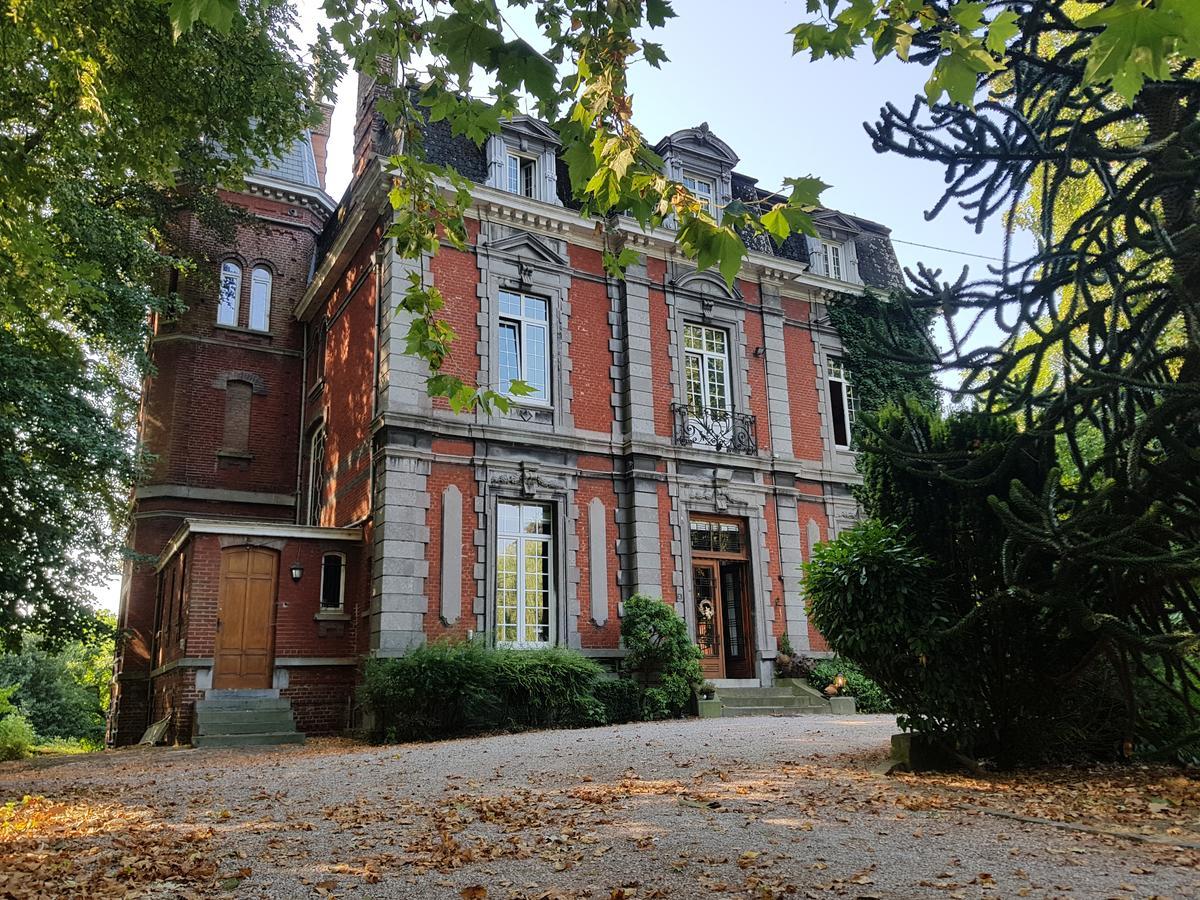 Chateau Lambert Moulinsart Hotel, Shuttle Airport, Long Term Parking, Snooker, Large Terrasse, Dinner, Breakfast 샤를루아 외부 사진