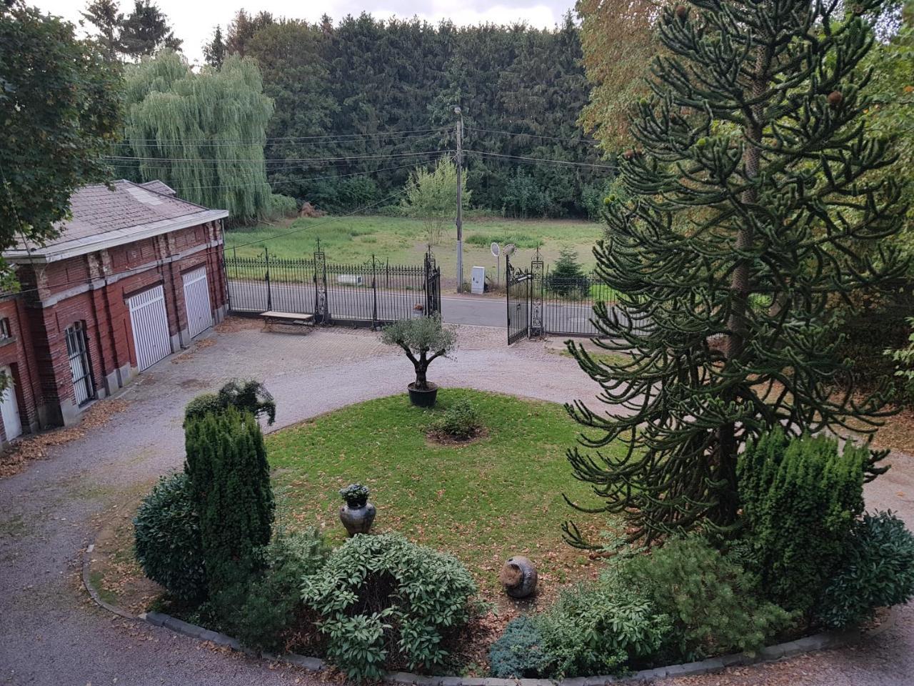 Chateau Lambert Moulinsart Hotel, Shuttle Airport, Long Term Parking, Snooker, Large Terrasse, Dinner, Breakfast 샤를루아 외부 사진