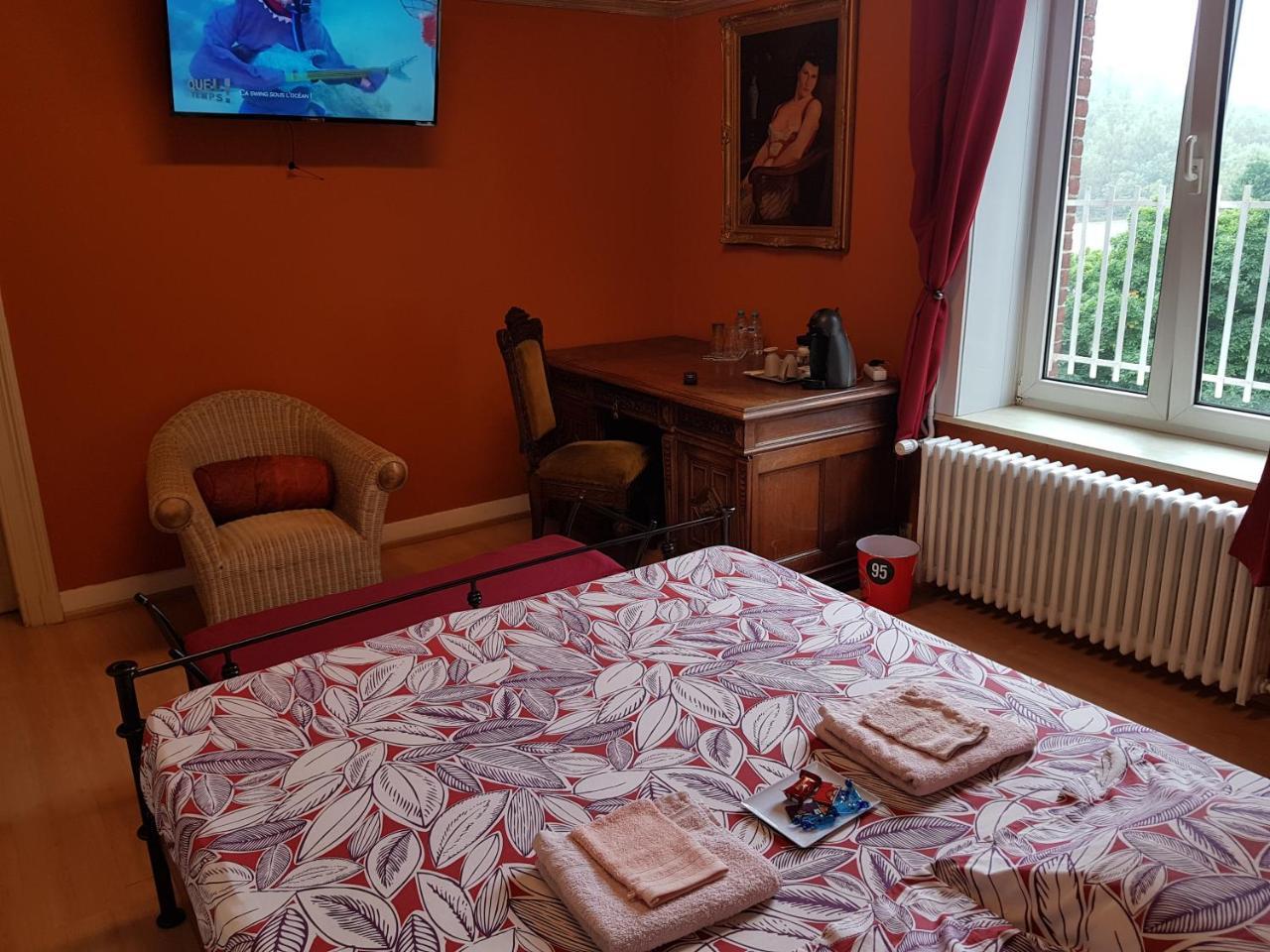 Chateau Lambert Moulinsart Hotel, Shuttle Airport, Long Term Parking, Snooker, Large Terrasse, Dinner, Breakfast 샤를루아 외부 사진