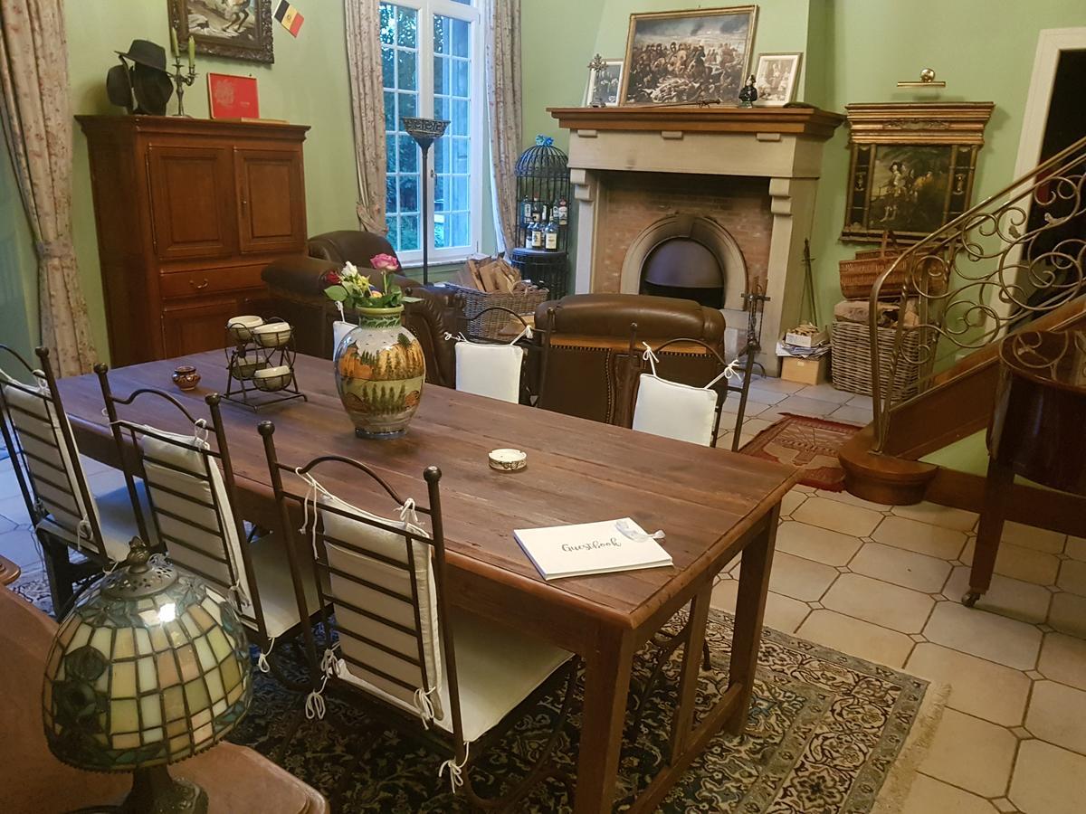 Chateau Lambert Moulinsart Hotel, Shuttle Airport, Long Term Parking, Snooker, Large Terrasse, Dinner, Breakfast 샤를루아 외부 사진